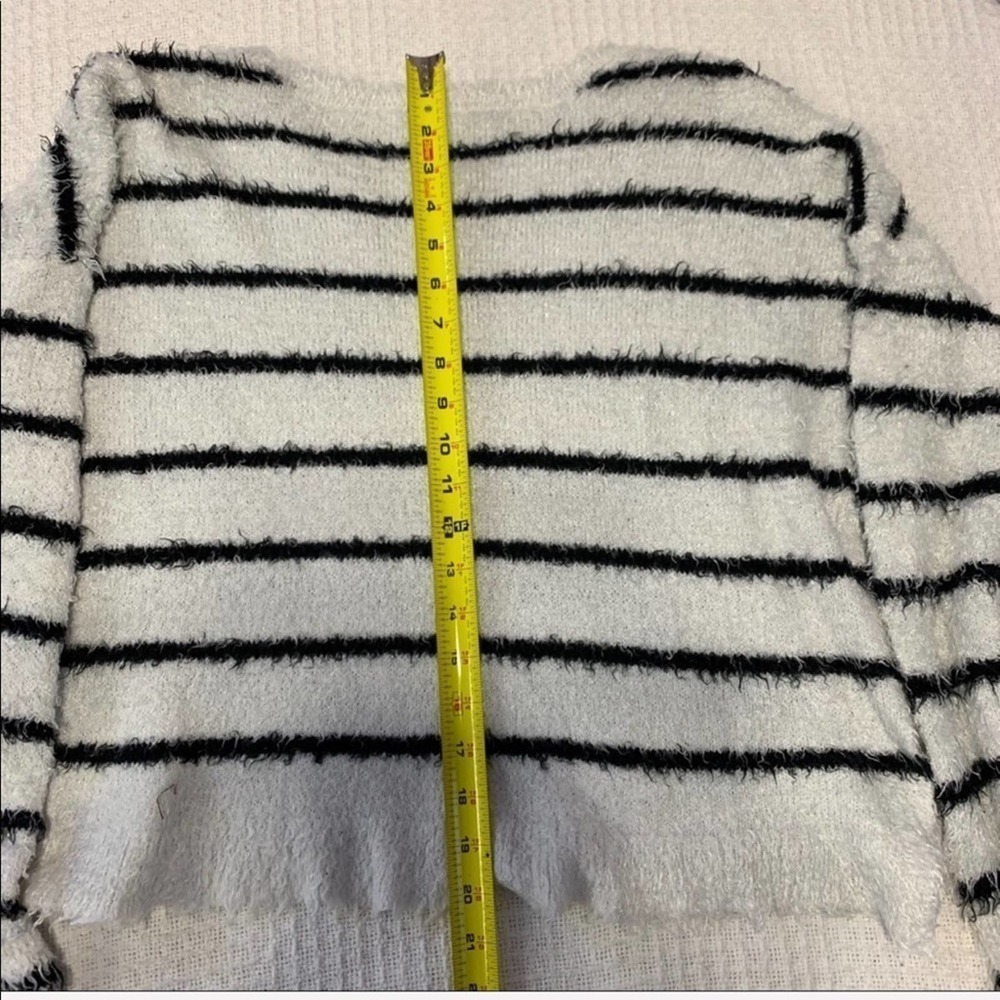 COPY - ABERCROMBIE Kids Black&White striped shirt XL - Picture 5 of 8
